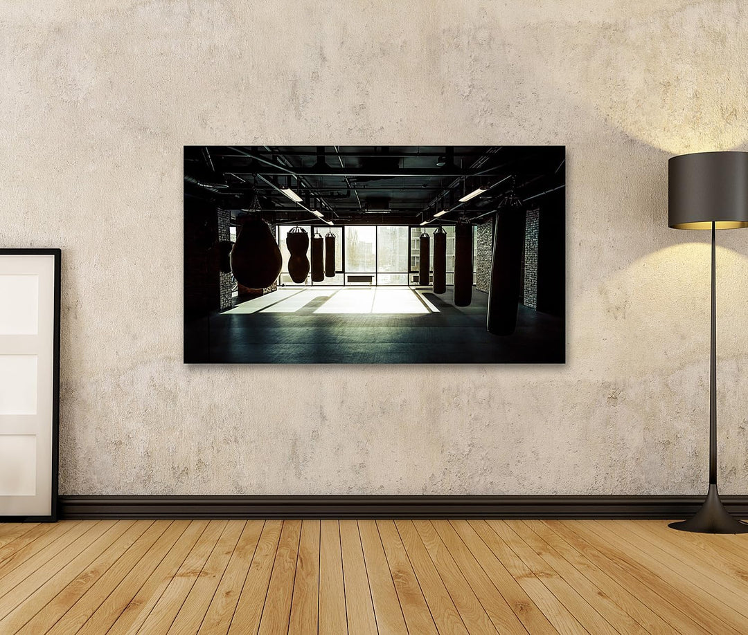 islandburner Bild auf Leinwand Fitnessstudio Mit Boxsäcken Dunkel Bilder Wandbilder Poster Leinwand