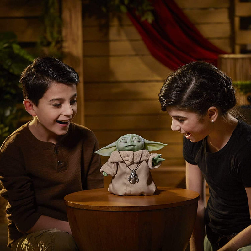 Hasbro - Animatronic The Mandalorian Baby Yoda Figur, F29185L0