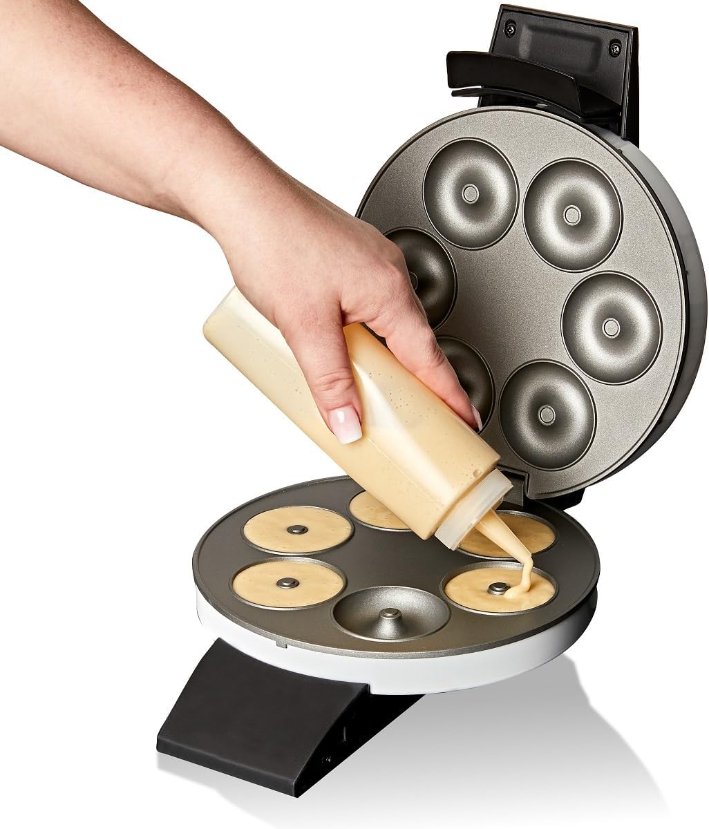 Cloer 6121 Donut Maker für 6 Mini-Donuts oder Bagels, Antihaftbeschichtung, rote Kontrollleuchte, pl