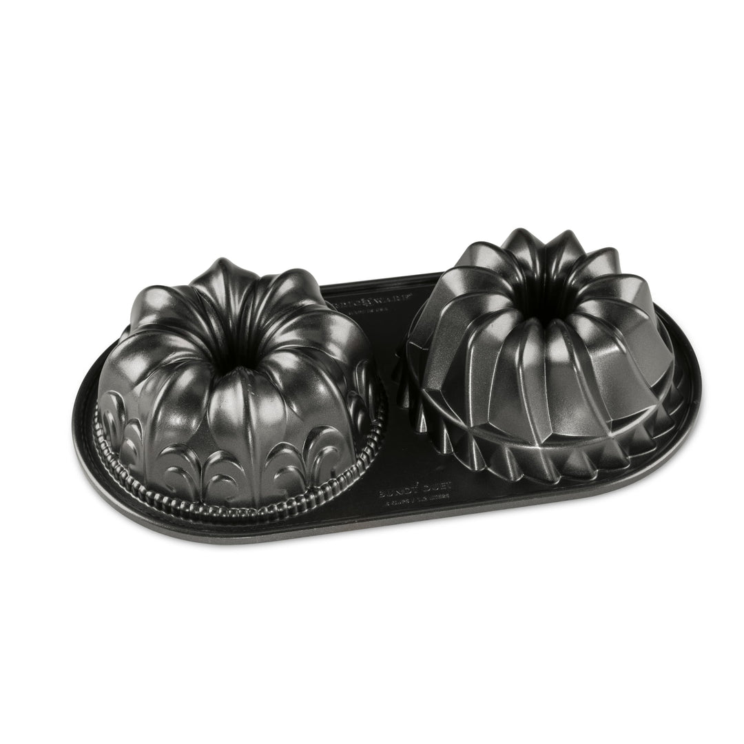 Nordic Ware pro-cast Bundt Duet Pan Duetto, Duetto