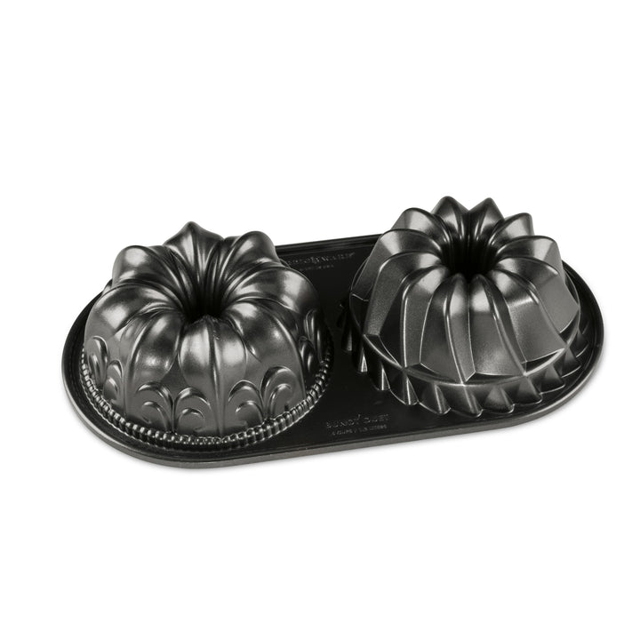 Nordic Ware pro-cast Bundt Duet Pan Duetto, Duetto
