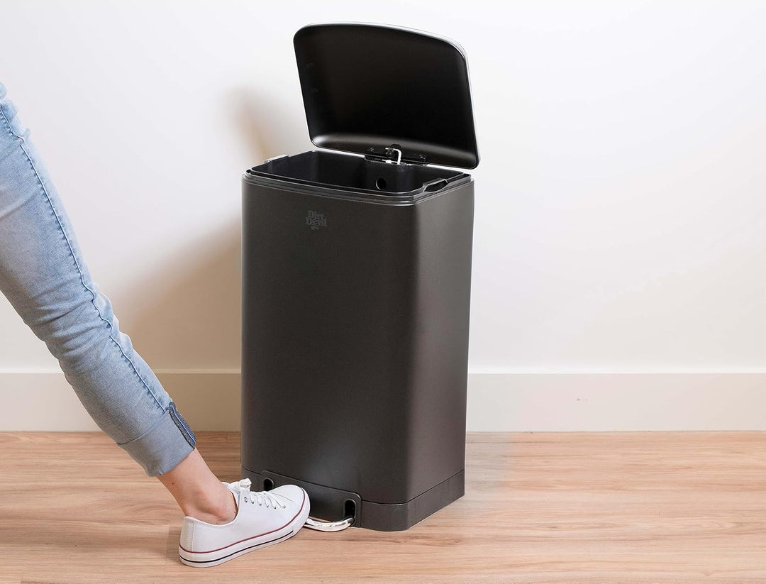 Dirt Devil BLACK+DECKER Tretmülleimer 30L – Mülleimer Küche mit Soft Close – Abfalleimer aus Edelsta