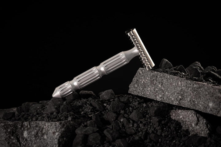The Goodfellas' smile GOODFELLAS' SMILE Safety razor open comb GLADIO 150 ml