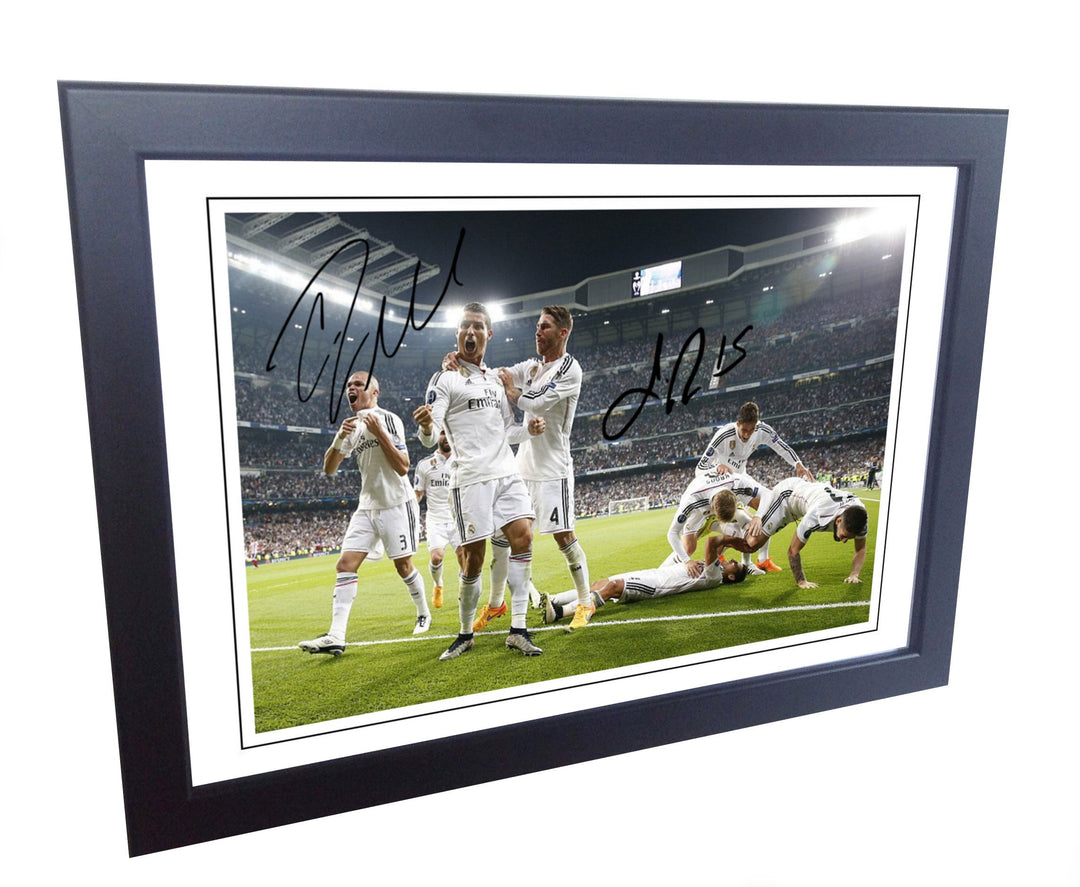 12 x 8 A4 signiert Cristiano Ronaldo Sergio Ramos Real Madrid Autogrammkarte Foto Bild