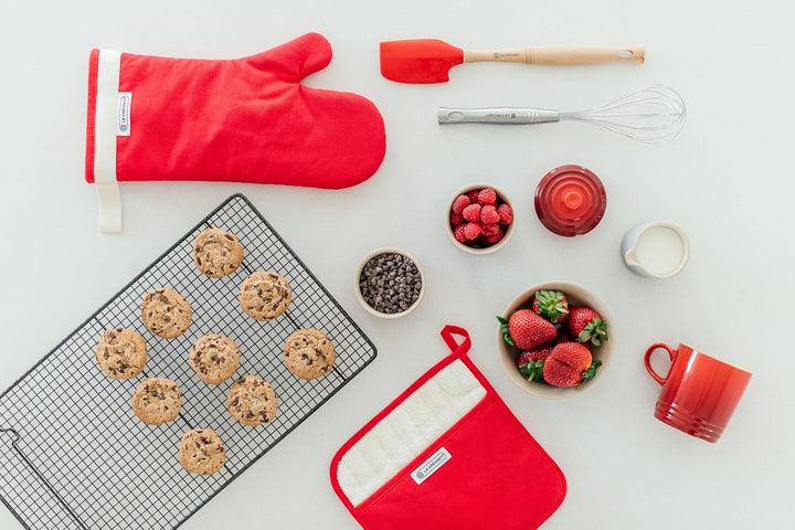 Le Creuset Ofenhandschuh mit extra langem Ärmel, Einheitsgrösse, Kirschrot, Baumwoll-Canvas, 9500230