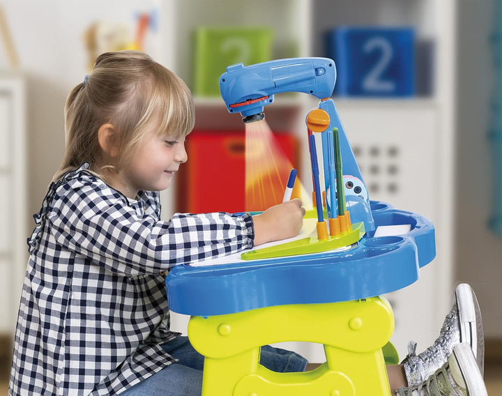 Liscianigiochi 97135 Carotina Bankett Led Schule Schreiben, Pädagogischer Projektor, bunt