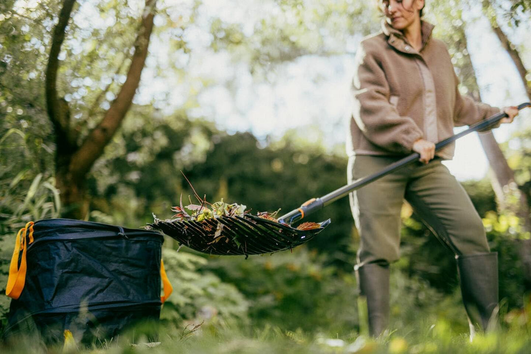 Fiskars OneClick Schaufelrechen, Vielseitiger Aufsatz zum Harken, Heben und Sieben, Müheloses Wechse