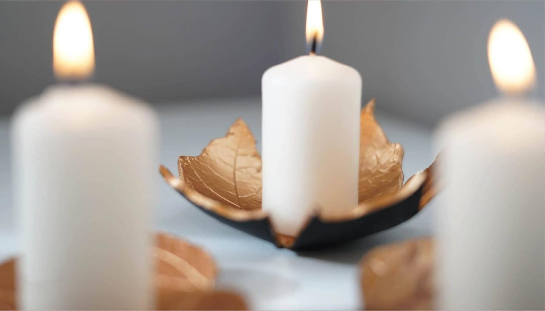 Hofer Stumpenkerzen - Weiss - 4 x 7 cm - Lange Brenndauer - 11 Stunden - Unparfümiert - Tropffreie -