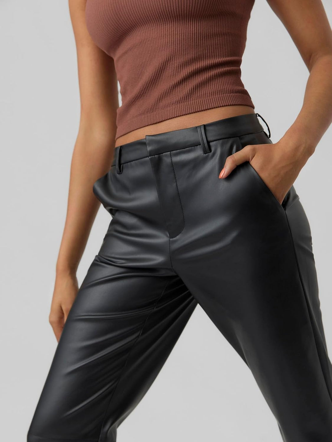 VERO MODA Female Hose in Lederoptik VMZAMIRAOLYMPIA Mittlere Taille Hose XL / 34L Schwarz, XL / 34L