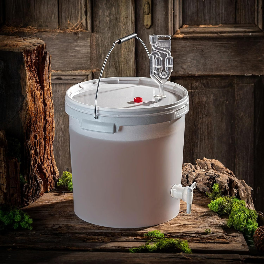 KADAX Gäreimer 20L Set mit Auslaufhahn, Gärröhrchen & Gummistopfen, Gärbehälter aus Kunststoff mit A