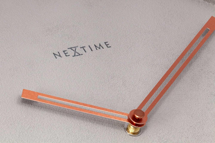 NeXtime Designer Wanduhr Beton „3515-Mohawk Wall“ Wanduhr, leises Uhrwerk, Kupferelemente, 32 cm