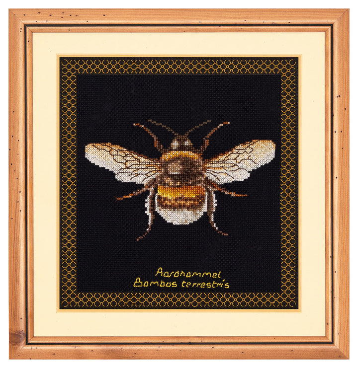 Thea Gouverneur - Kreuzstich-Set - Hummel - Aida Schwarz - 18 Count - Für Erwachsene - 3018.05 3018.