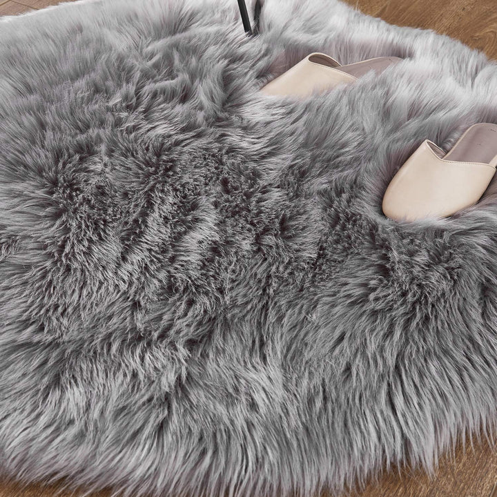 HEQUN Faux Lammfell Schaffell Teppich Kunstfell Dekofell Lammfellimitat Teppich Longhair Fell Nachah