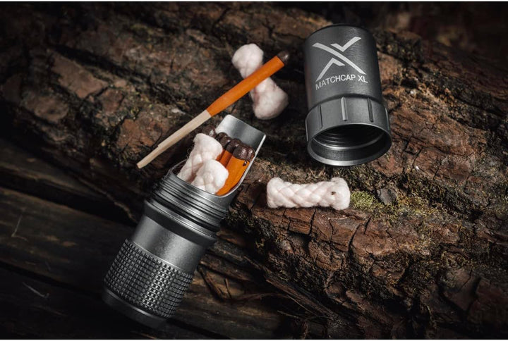 EXOTAC - Matchcap XL Wasserdichte Camping Match Kit Halterung mit integriertem Schläger Schwarz, Sch