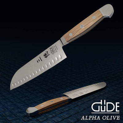 GÜDE Solingen - Santoku mit Kulle geschmiedet, 18 cm, Olivenholz, ALPHA OLIVE, Doppelkropf, Handmade