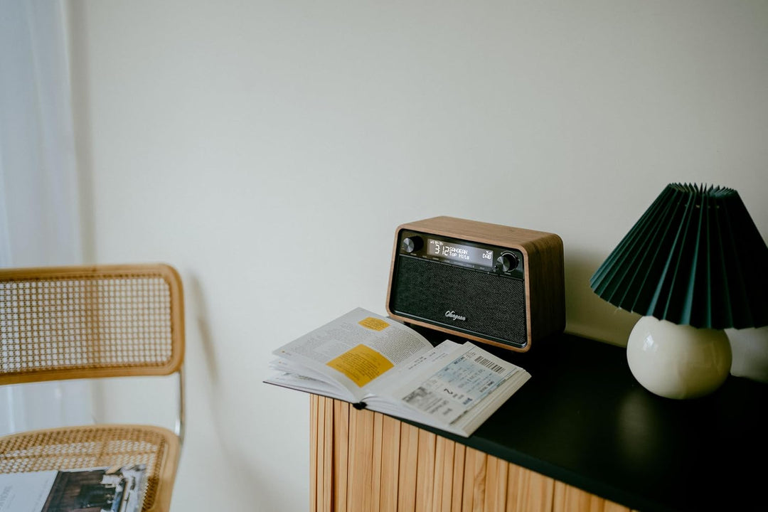 SANGEAN WR-201D Premium Retro-Radio mit DAB, RM, Bluetooth, AUX, dimmbaren LCM-Display, Echtholz-Geh