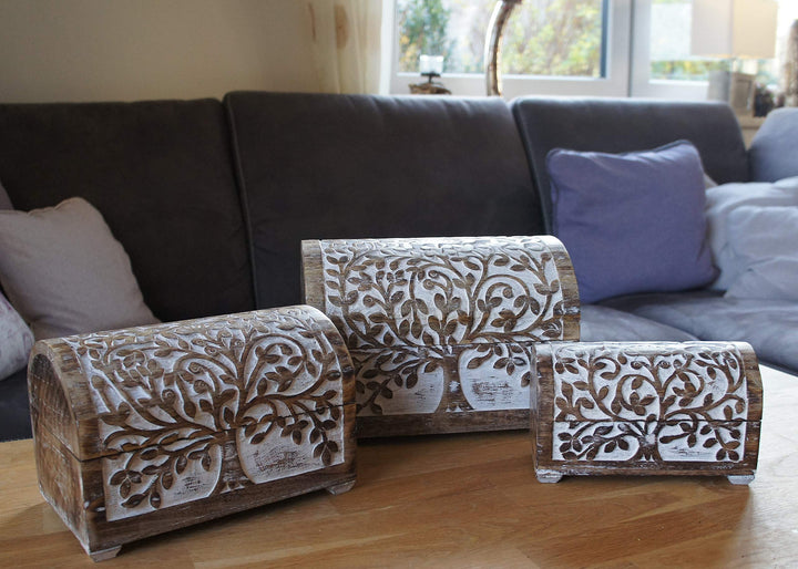 3 er Set Schatztruhen Baum des Lebens, massive Holz-Schatullen max.28 x 20 x 19 cm, white wash … Whi