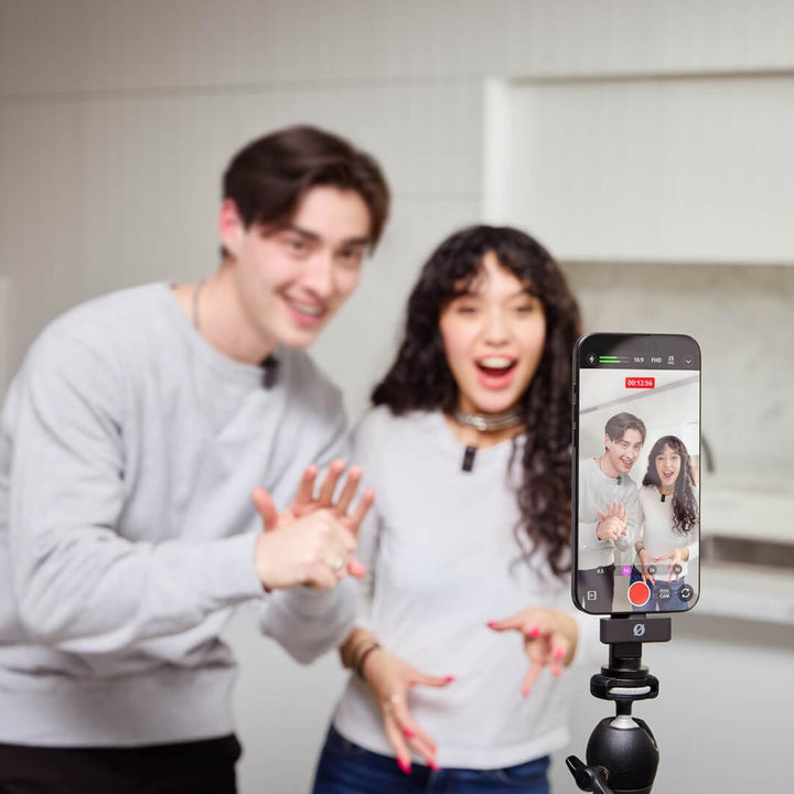 Rode Wireless Micro Drahtloses Mikrofon-System USB-C für Smartphones Rot mit keepdrum Mikrofasertuch