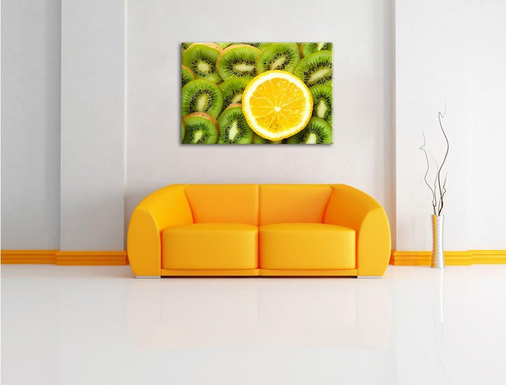 Orange verirrt in Kiwi Scheiben Format: 100x70 auf Leinwand, XXL riesige Bilder fertig gerahmt mit K