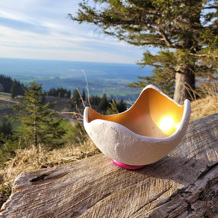 Lichtschale gold - S (15cm) - Beton weiss - Unikat handmade - Windlicht - Geburtstagsgeschenk - Deko