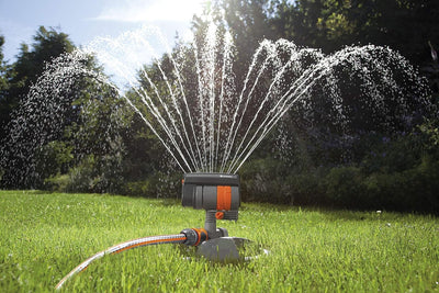 Gardena Viereckregner ZoomMaxx-Aktion: Variabler Sprinkler für unterschiedlichste Anforderungen und