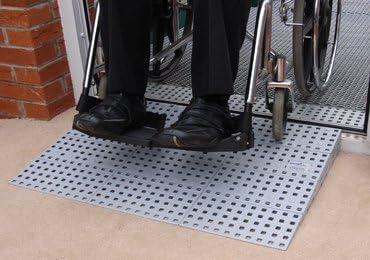 HomeCare Innovation Rollstuhlrampe für draussen | Türschwellenrampe (5,6 bis 7,2 cm x 75 cm), 5,6 bi