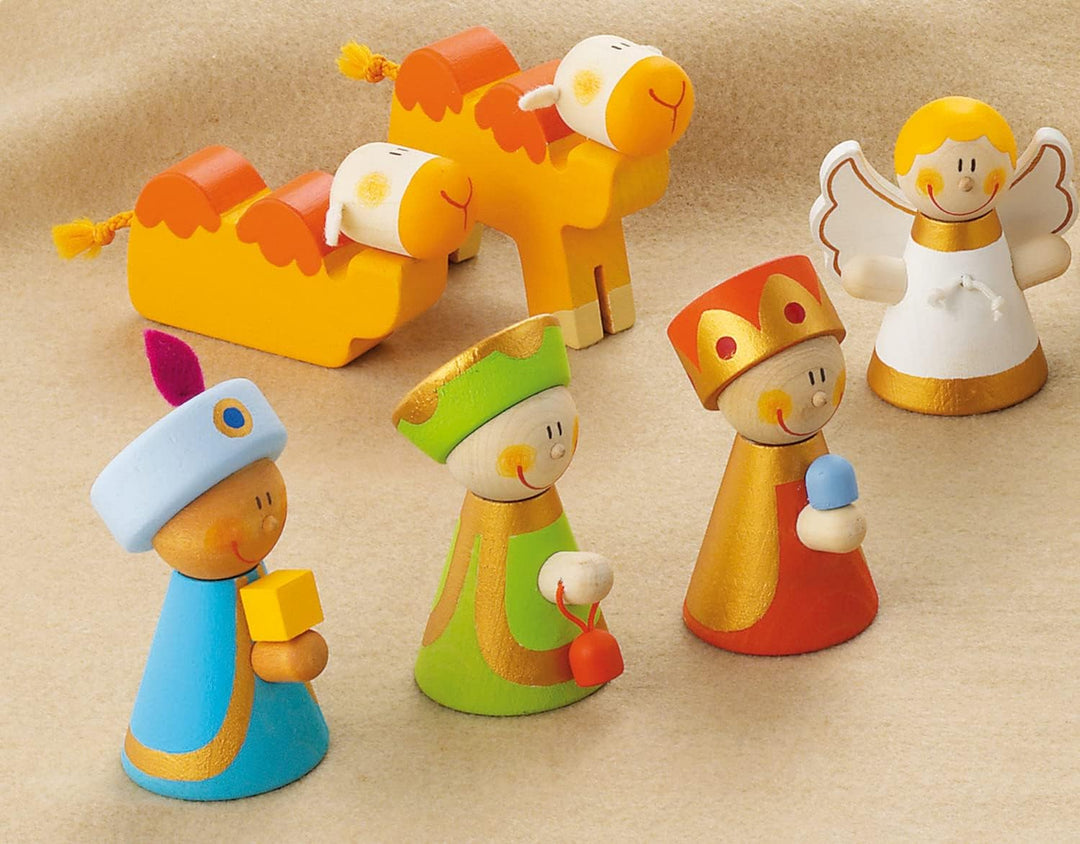 Trudi Sevi : Large Wooden Nativity Scene