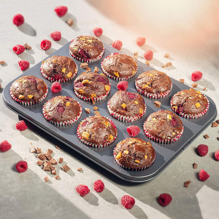 KADAX Muffinform 35 x 26.5 X 3 cm, Backform für 12 Muffins, aus Stahl, grosse Wölbungen, optimale Hi