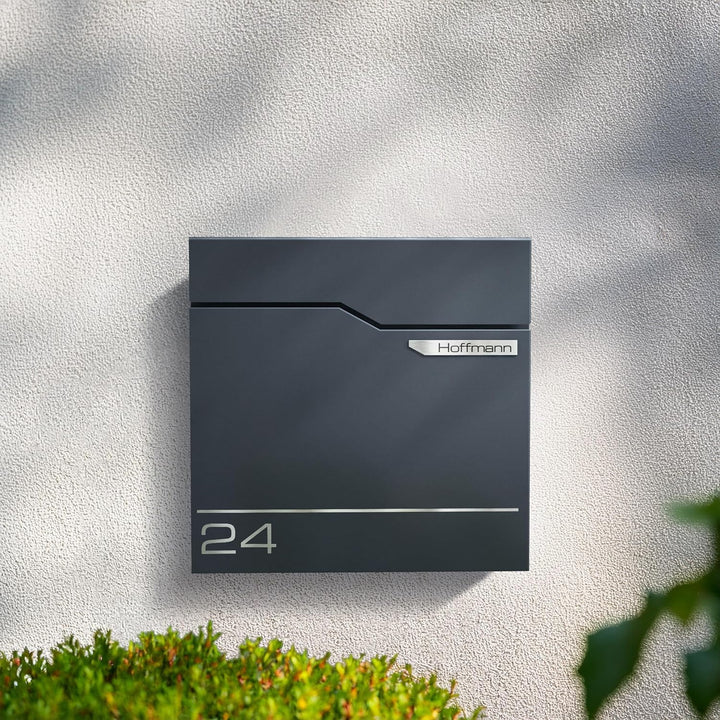 Metzler Exklusiver Briefkasten in Anthrazit RAL 7016 Hoffmann - Wandbriefkasten mit V2A Edelstahl-Na