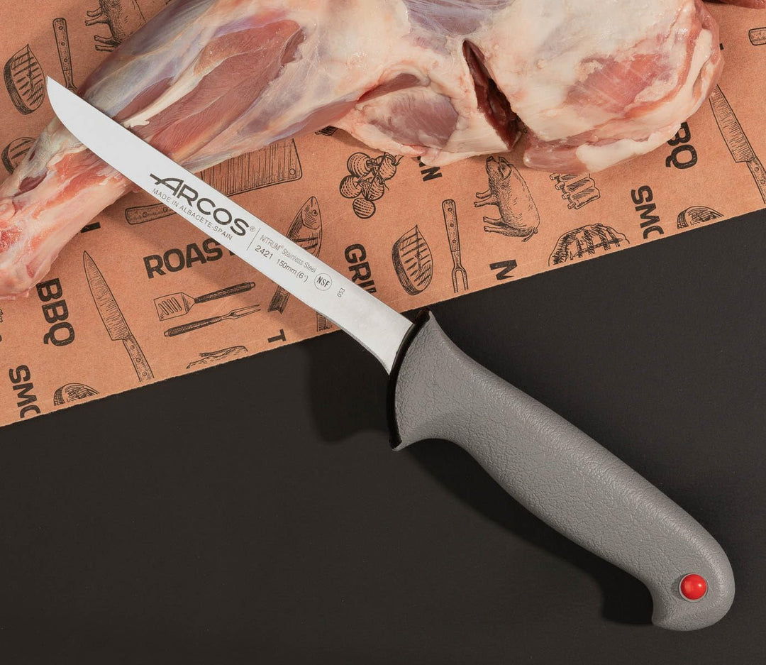 Arcos Ausbeinmesser aus Nitrum Edelstahl 15 cm - Professionelles Fleischermesser zum Schneiden von K