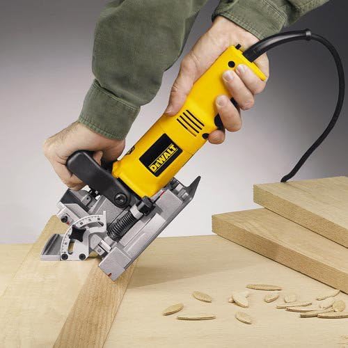Dewalt 600 Watt Lamellendübelfräse DW682K (zum Erstellen von Flachdübelverbindungen in Holz u. Holzw