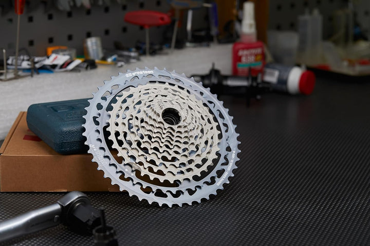 Helix Race Kassette – 9–50 Zähne – 12 V – Nickelgrau