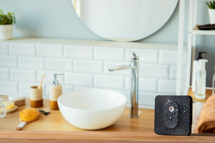 Shelly Blu H&T Schwarz | Bluetooth-gesteuerter Temperatur- und Luftfeuchtigkeitssensor | Spritzwasse