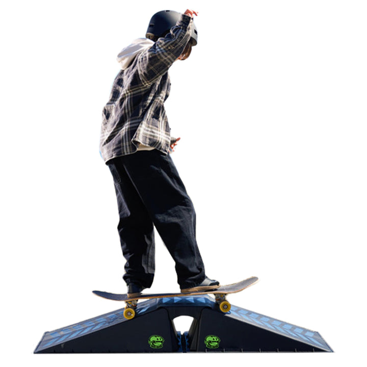 Ten-Eighty Micro Flybox Launch Ramp Set mit 2 verbindbaren Skateboard-Rampen, schwarz Ten Eighty Mic