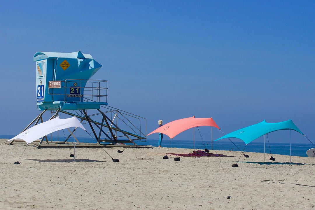 Neso Strandzelt mit Sandanker, tragbares Sonnendach - 2,1m x 2,1m – Patentierte mit verstärkten Ecke
