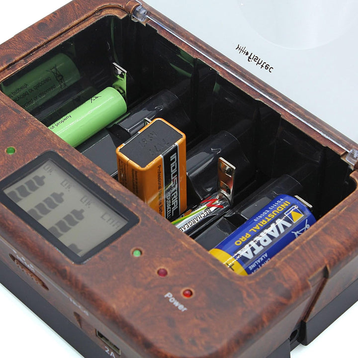 Universal-Ladegerät AA/LR6, AAA/LR3, C/LR14, D/LR20, 9 V, NiCd und NiMh + Alkaline – LCD-Display (B0