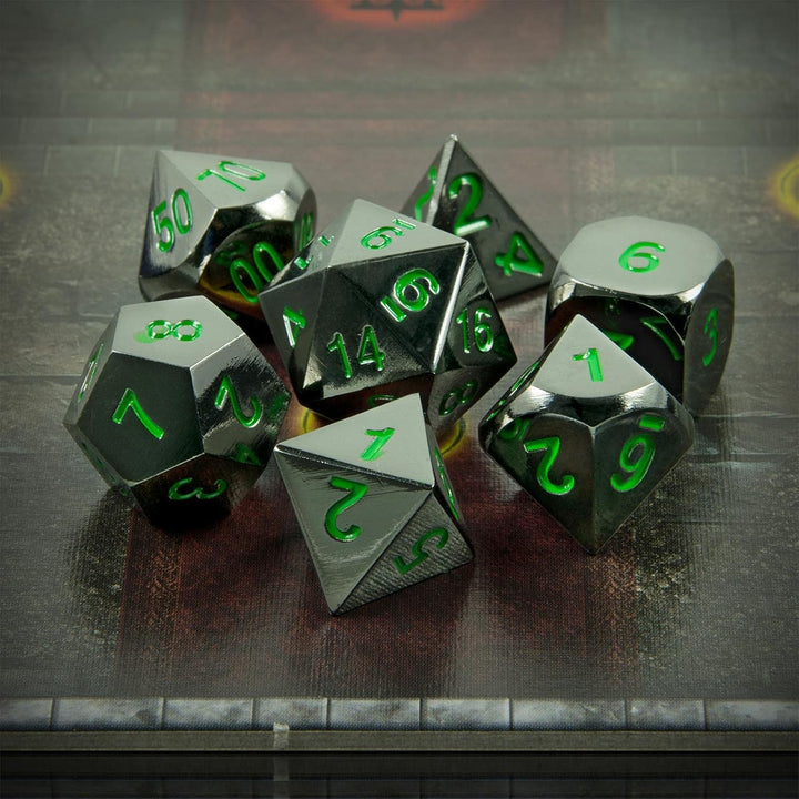 shibby 7 polyedrische Metall-Würfel - Verchromt - für Tabletop und Rollenspiele inkl. Aufbewahrungsb