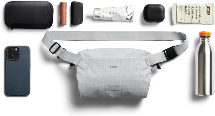 Bellroy Lite Sling Mini, Leichte Umhängetasche - Fog | 4L leichte Umhängetasche für Handy, Geldbörse