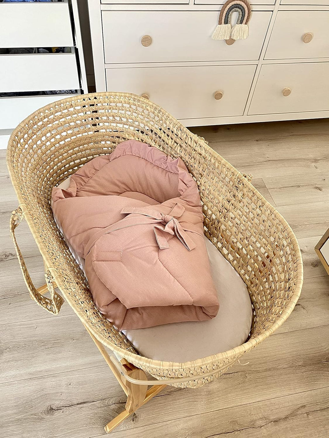 PIMKO Babyhörnchen mit rüschen Einschlagdecke Schlafsack Wickeltuch für Neugeborene und Kleinkinder