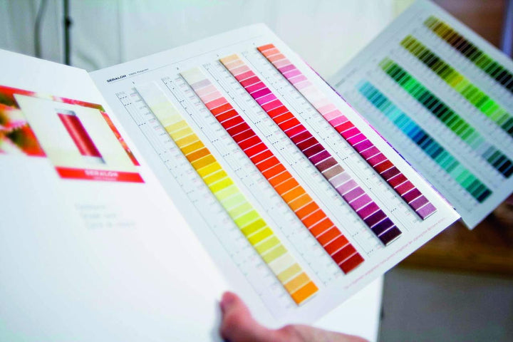 Mettler SERALON Neon-Kit 8er Nähgarn Set: Universal Garn zum Nähen oder Sticken, Nähgarn für Nähmasc