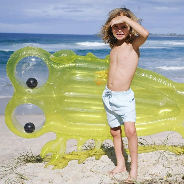Sunnylife - Aufblasbare Schwimmmatratze Luxe Lie-On - Sonny the Sea Creature, Citrus