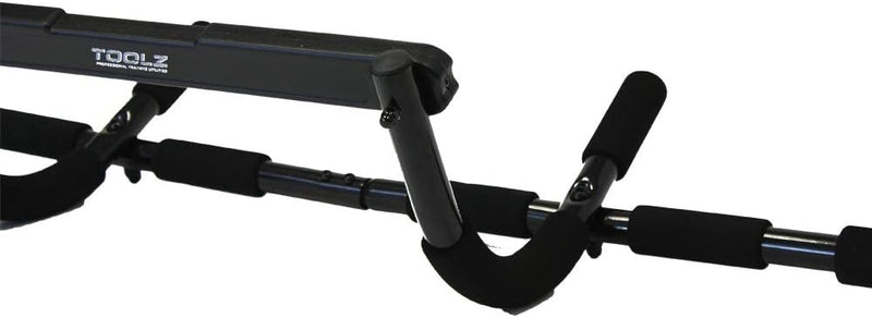 TOOLZ Chin Up Bar – Klimmzugstange für Zuhause – Multifunktionstrainer für Sit-ups, Press-ups & Chin