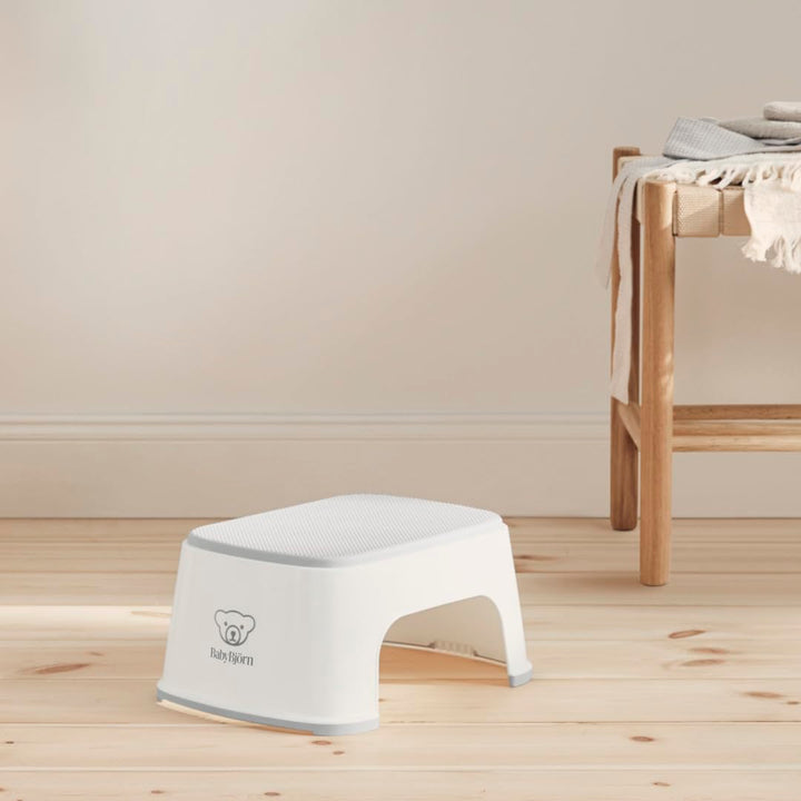 Babybjörn Toilettensitz, Weiss/Grau + Tritthocker, Weiss/Grau Toilettensitz + Tritthocker Weiss/Grau