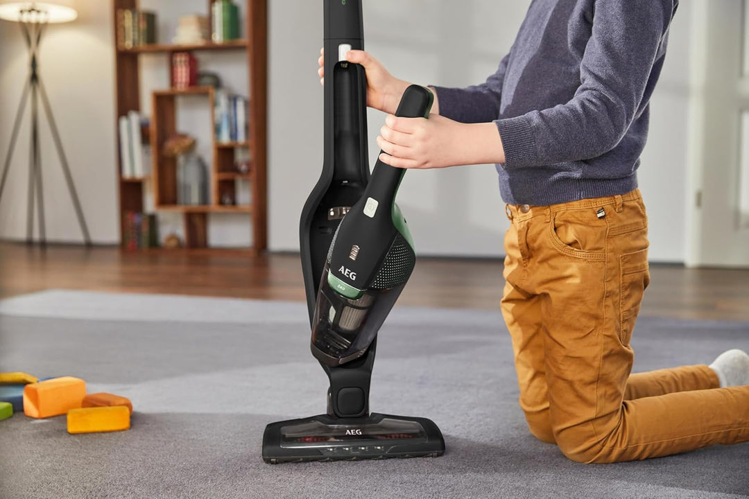 AEG Ergorapido CX7-2-45MÖ 2in1 Akku Staubsauger/50% Recyclingmaterial/beutellos/bis zu 45 min Laufze
