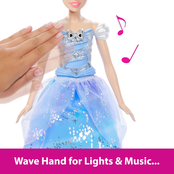 Mattel Disney Princess, Cinderella mit aufleuchtendem Kleid und Soundeffekten, aktiviert durch Zaube