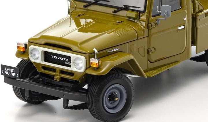 Toyota Land Cruiser 40 Pickup - 1:18 - Kyosho