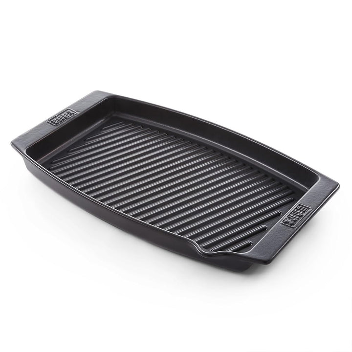 Weber Keramik Grillpfanne (47 x 28cm), Ideal für Fisch, gegriffelter Boden, mit Ausguess-Schaube, BB