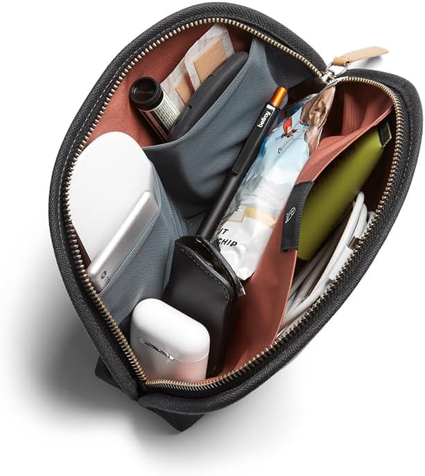 Bellroy Klassische Tasche, Leder und genähter Stoff (Stifte, Kabel, Make-up, persönliche Gegenstände