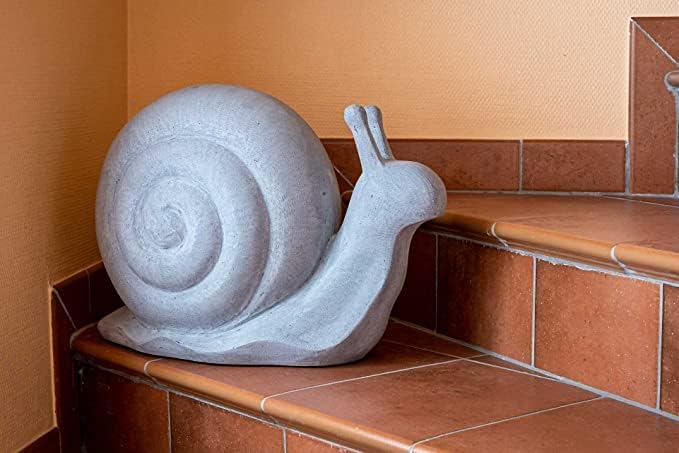 IDYL Moderne Skulptur Figur Sandsteinguss Schnecke | wetterfest | grau | 51x30x36 cm | Dekorationsfi