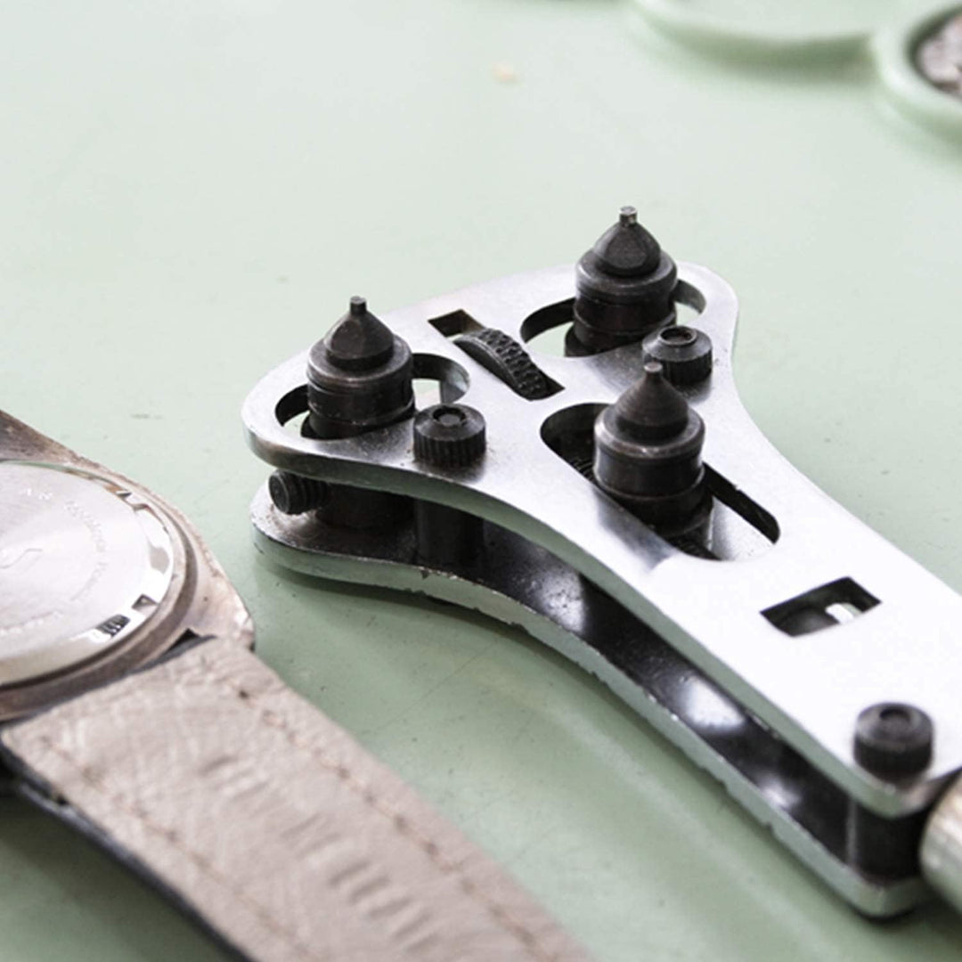 SELVA Gehäuseöffner – Uhrenöffner – Für Gehäuse-Ø bis ca. 60 mm – Anwendung: Armbanduhren mit aufges